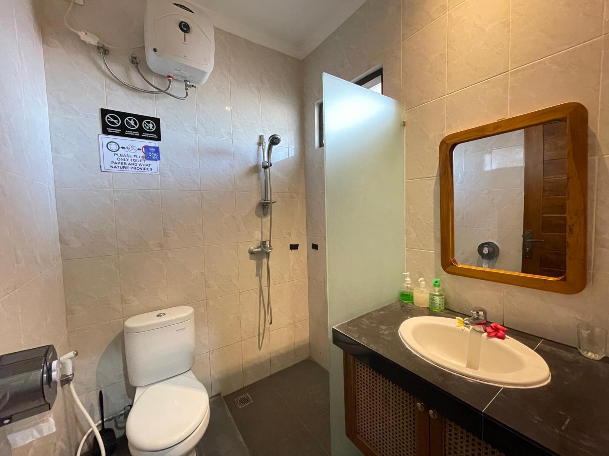 Kubu Indah Homestay Sanur Esterno foto